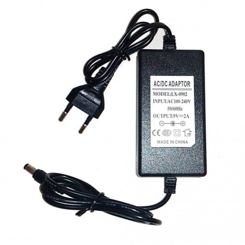 FUENTE 220V A 9V 2AMP COD LX-09-02 PARLANTES PASE GRUESO  LEDSTAR